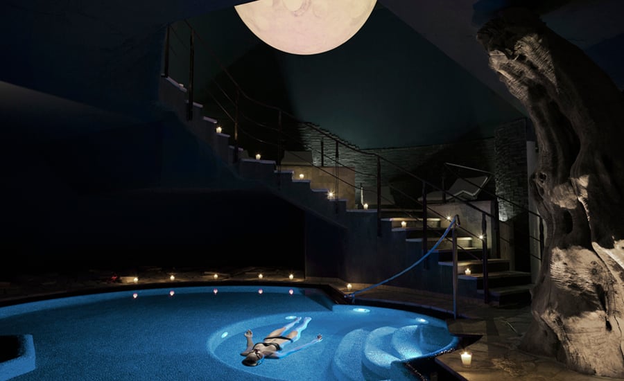 Sleep Retreat im Lefay Resort & SPA Lago di Garda mit dem Salzwasserpool „La Luna nel Lago“