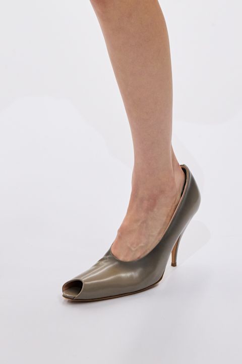 Heels mit Peeptoe bei Acne, Frühjahr/Sommer 2025
