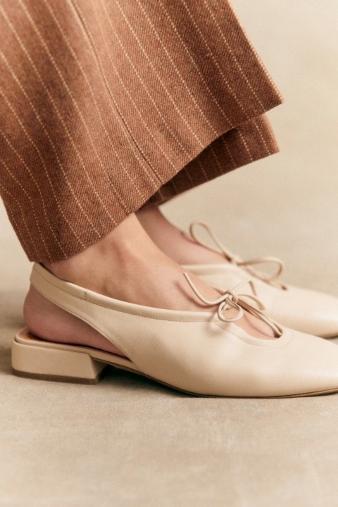 Hellbeige Slingback Ballerinas bei Sèzane, Frühjahr/Sommer 2025