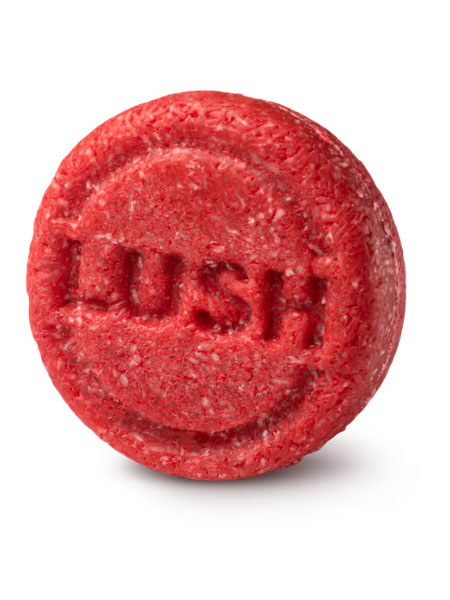 Lieblingsprodukte von Mabel: dazu zählt der vegane feste Shampoo Bar von Lush mit Zimt und Gewürznelke.