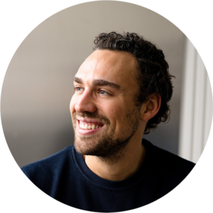 Dr. Adrian Weingart – Humanmediziner und Mitgründer von mybacs