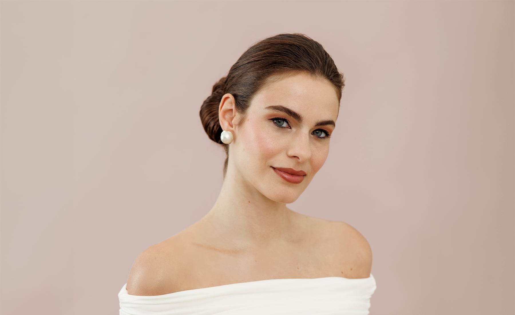 Model mit herbstlichem Make-up aus der neuen Malu Wilz Kollektion