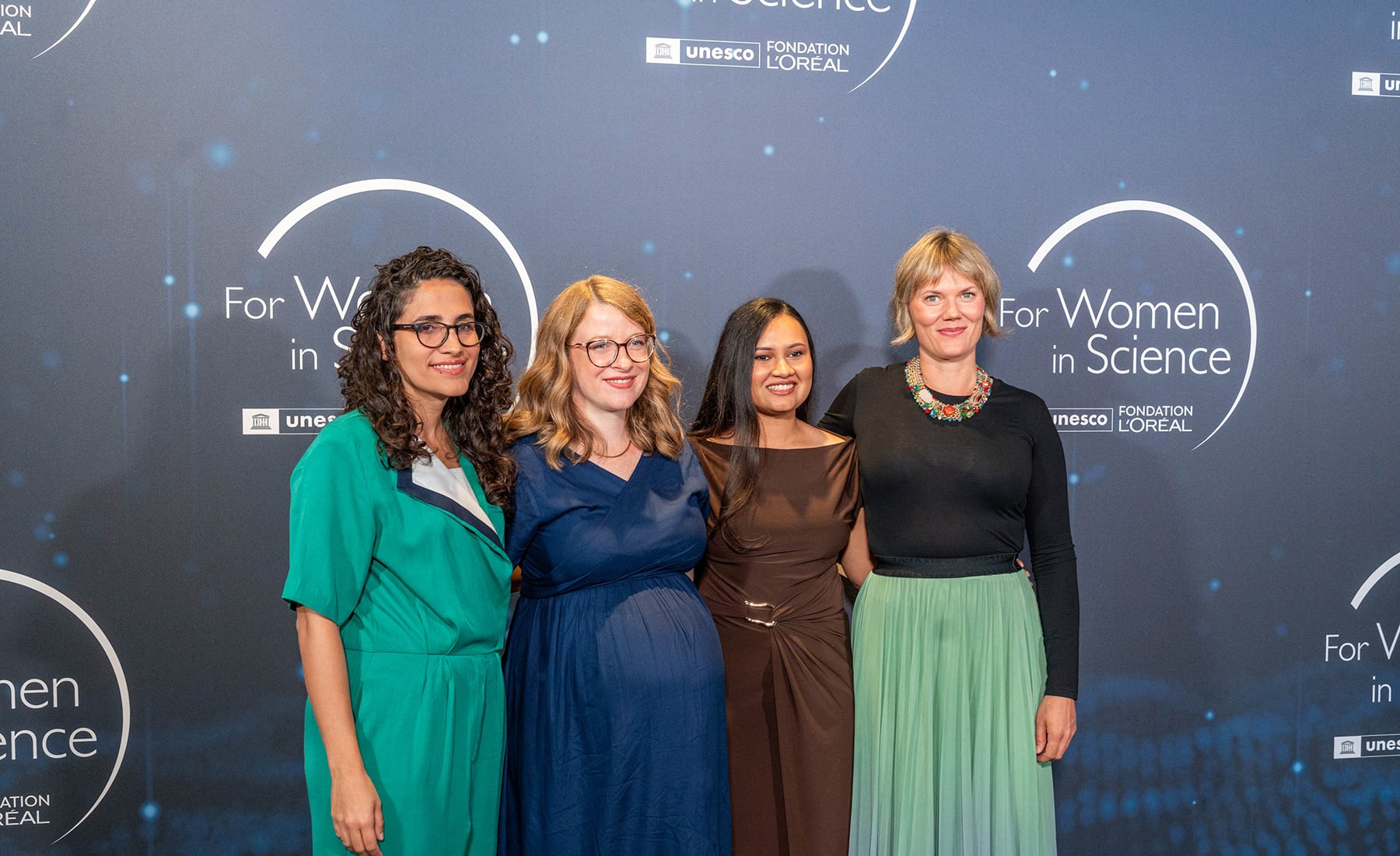 Die vier Preisträgerinnen von „For Women in Science"