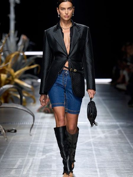 Schwarzer Blazer zu Jorts bei Etro