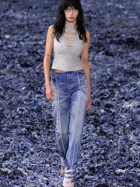 Naht auf Jeans bei Diesel