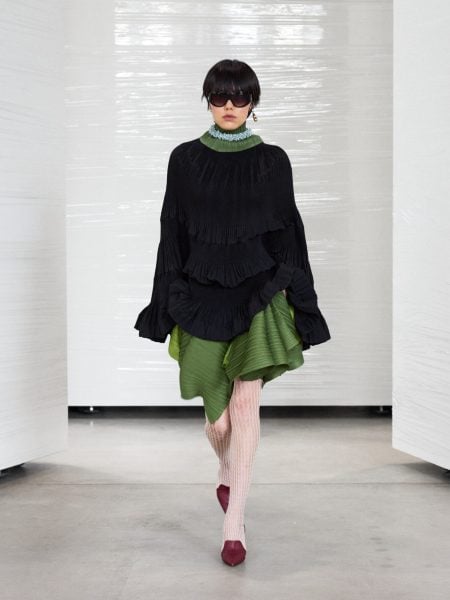 WF_SS27_EXCHANGE_RUNWAY_LOOK21